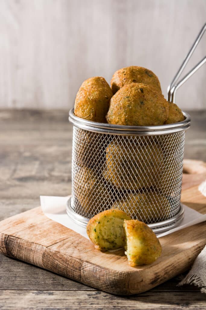 Pastéis de Bacalhau