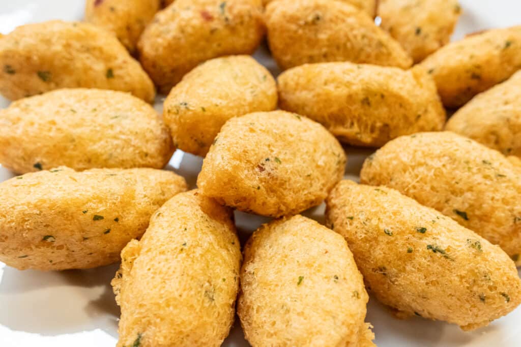 Pastéis de Bacalhau - bolinhos de Bacalhau